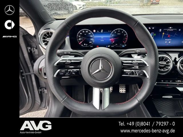 Mercedes-Benz A 180 AMG Line