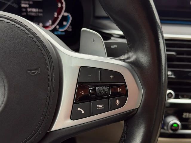 BMW 545 545e M-Sport Sedan xDrive