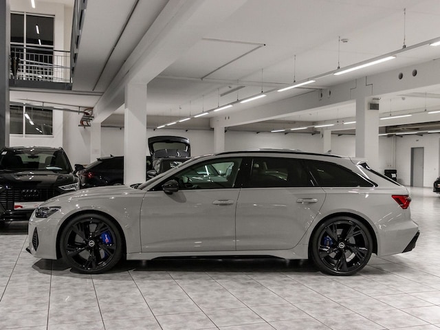 Audi RS6 Avant Quattro