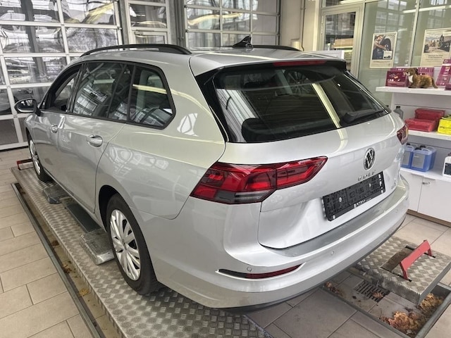 Volkswagen Golf 1.5 eTSI DSG Life Variant