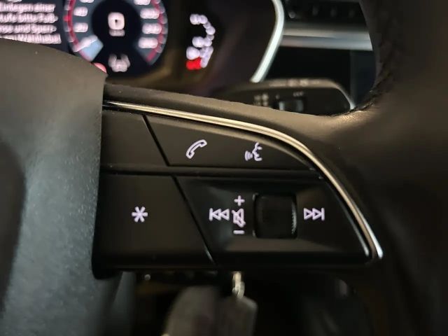 Audi Q3 35 TFSI S-Line