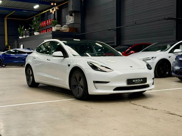 Tesla Model 3 AWD Long Range
