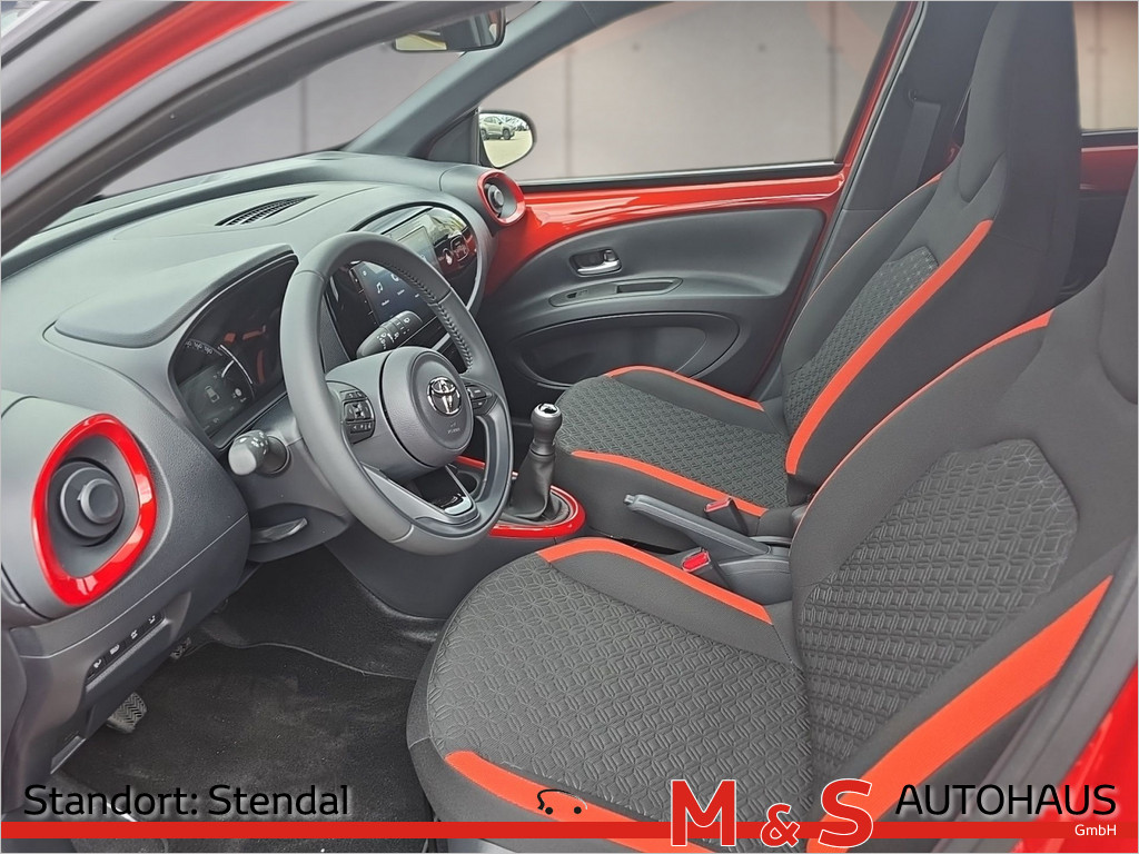 Toyota Aygo X 5-deurs Basis Team D