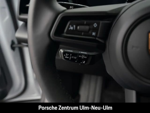 Porsche Macan Surround View BOSE Luftfederung 21-Zoll
