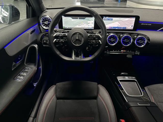 Mercedes-Benz A 35 AMG 4MATIC AMG Line