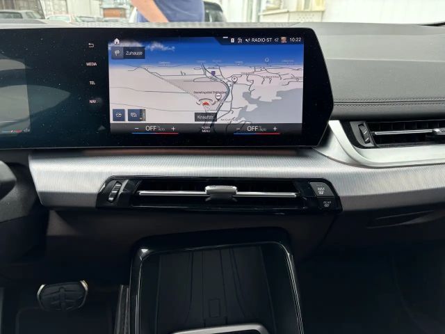 BMW 220 220i Active Tourer Sedan