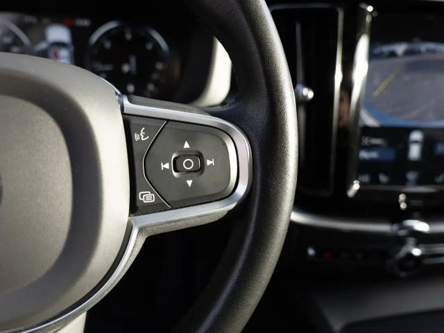 Volvo XC60 AWD Momentum