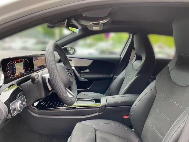 Mercedes-Benz A 200 AMG Line