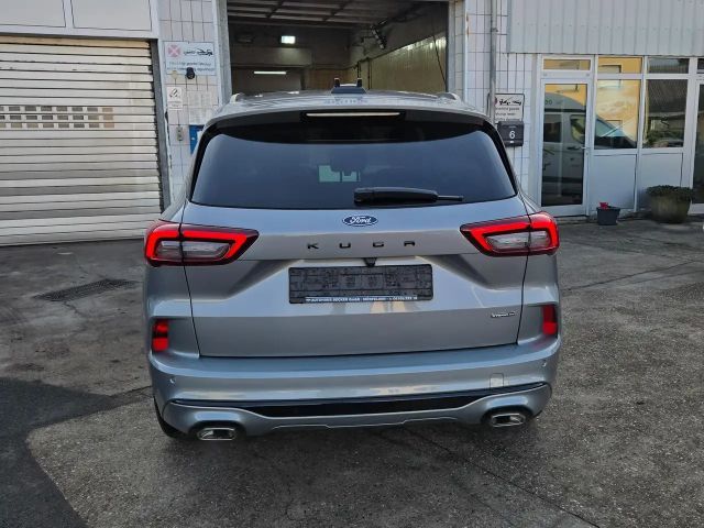 Ford Kuga Hybrid ST Line
