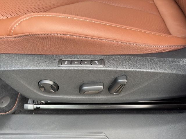 Skoda Enyaq Enyaq 85x NAVI AHK ALU LED LEDER ACC PLA SHZ