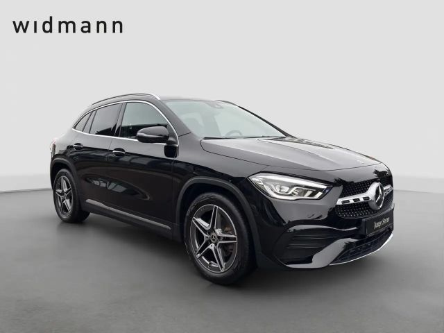 Mercedes-Benz GLA 200 AMG Line GLA 200 d