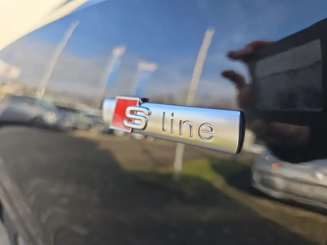 Audi Q3 35 TFSI S-Line S-Tronic