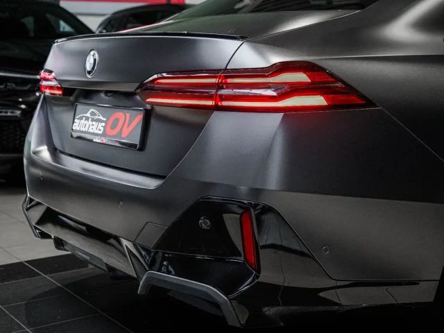 BMW 520 520d M-Sport Sedan xDrive