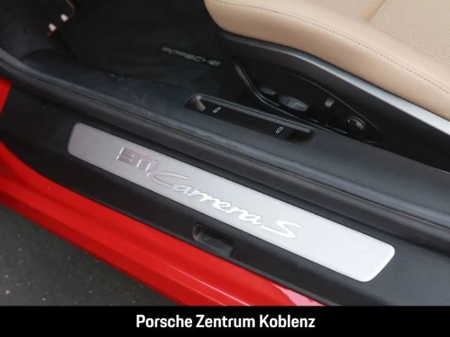 Porsche 992 Cabrio Carrera S