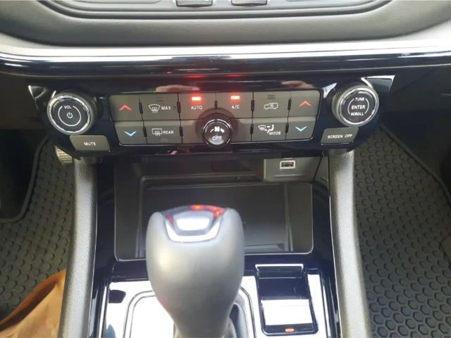 Jeep Compass Hybrid Summit