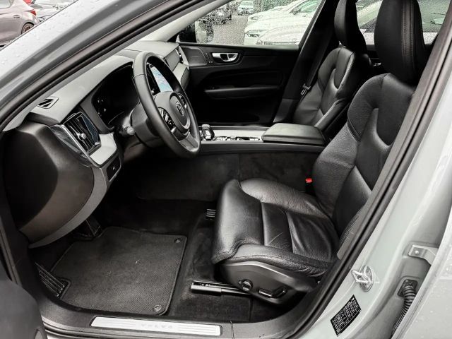 Volvo XC60 Dark Plus