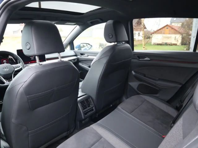 Volkswagen Golf 1.5 eTSI DSG Golf VIII