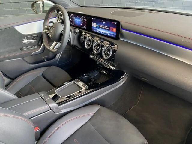 Mercedes-Benz CLA 200 AMG Line CLA 200 d Coupé