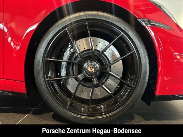 Porsche 992 4 Carrera Coupé GTS