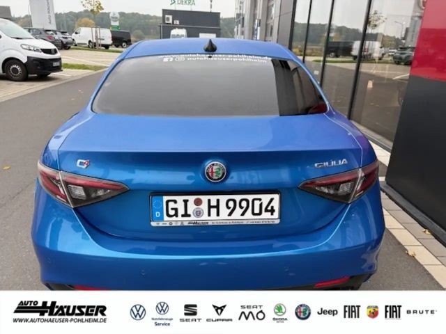 Alfa Romeo Giulia Q4 Turbo Veloce