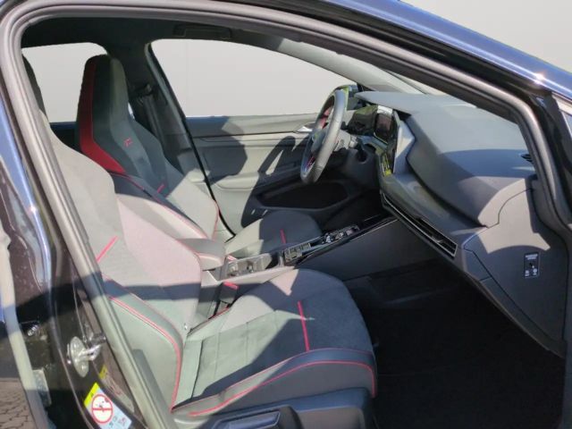 Volkswagen Golf 2.0 TSI DSG Golf VIII