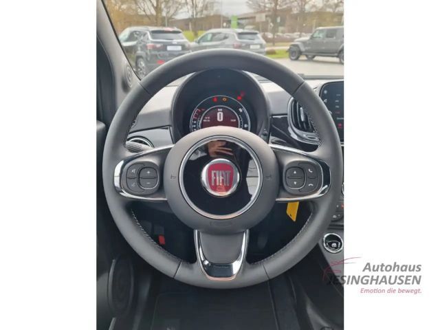 Fiat 500 Mild-Hybrid Hatchback TÜV NEU CARPL NAVI PDC Panor