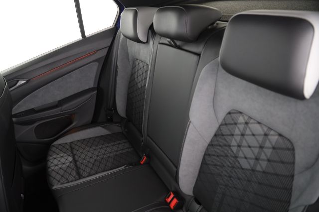 Volkswagen Golf 2.0 TSI 4Motion DSG Golf VIII