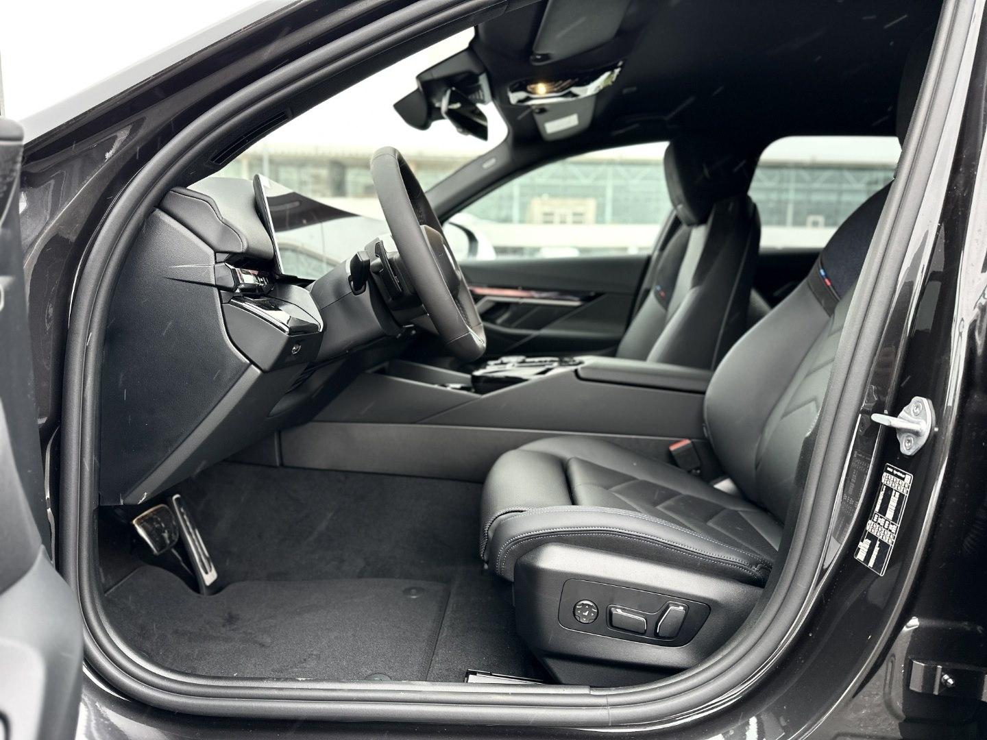 BMW 520 520i M-Sport Touring