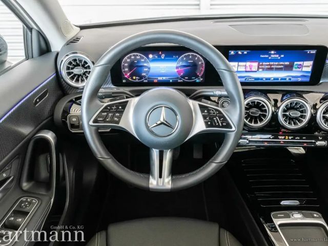 Mercedes-Benz A 200 Progressive