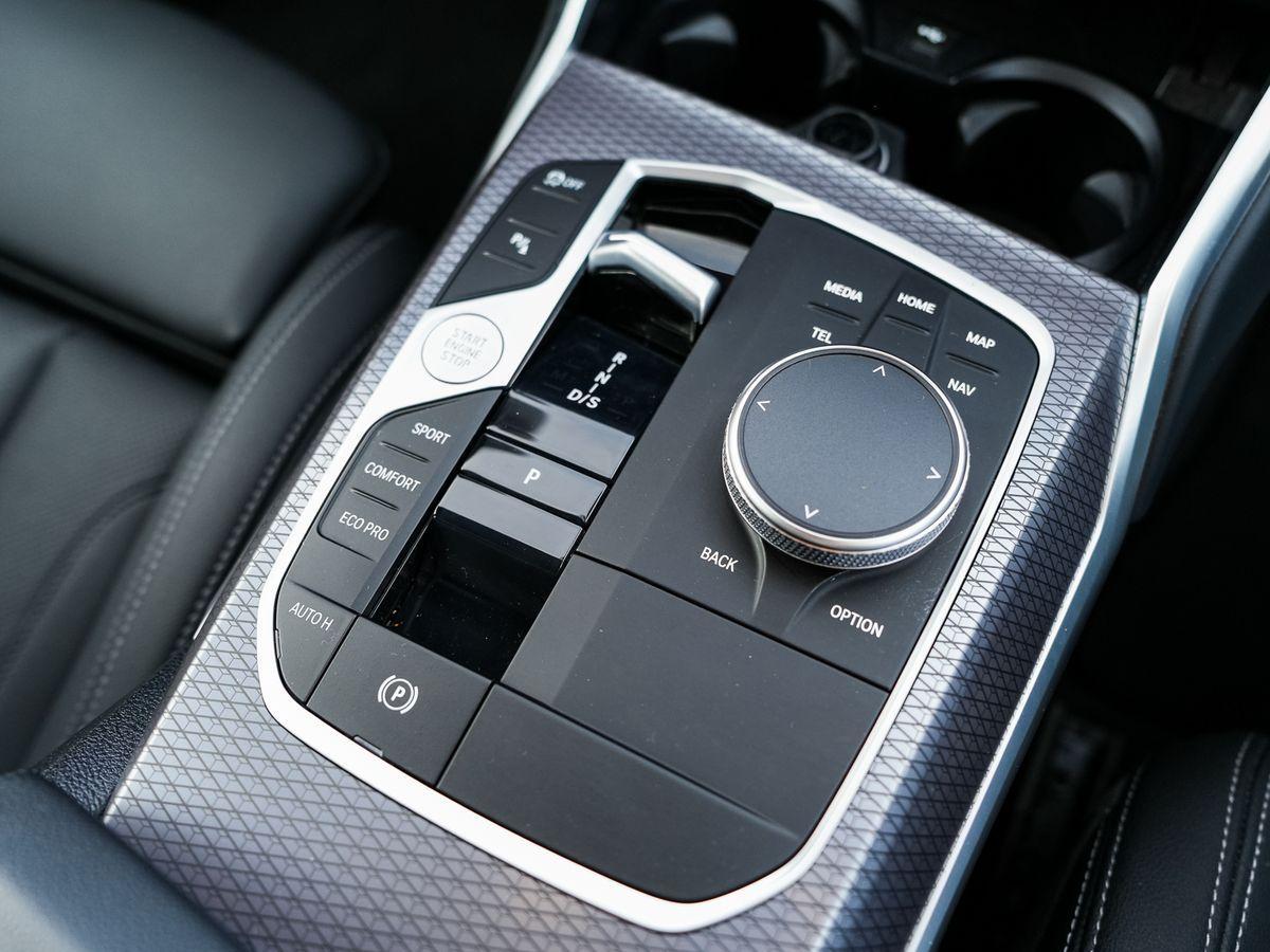 BMW 330 330d M-Sport Touring xDrive