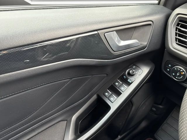 Ford Focus EcoBoost ST Line Wagon