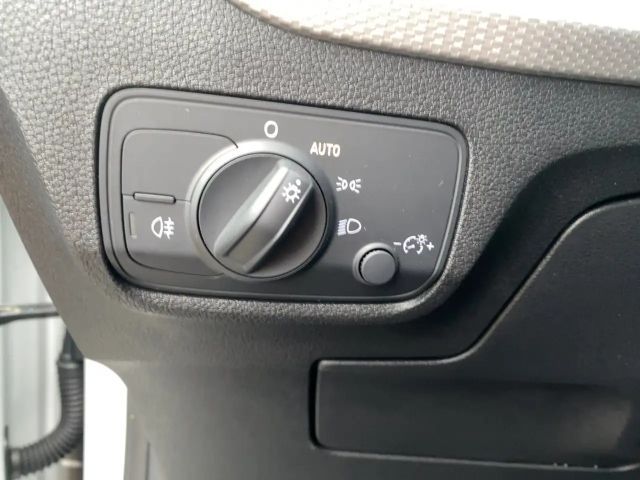 Audi Q2 35 advanced *DSG*LED*Navi*SHZ*PDC*LMF 17 Zoll*