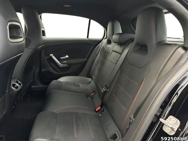 Mercedes-Benz A 200 AMG Line