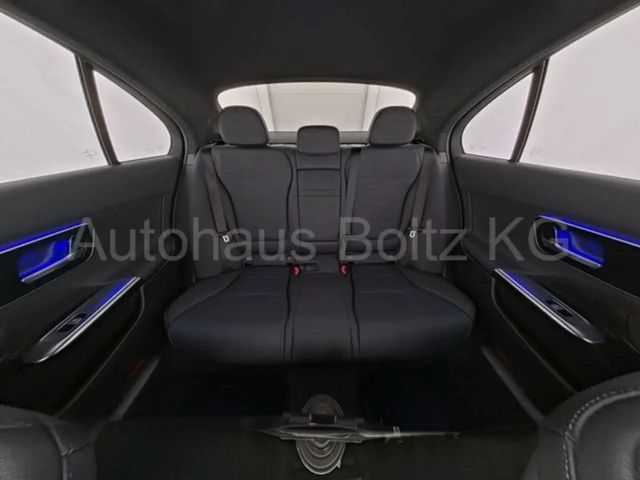 Mercedes-Benz C 200 Sedan