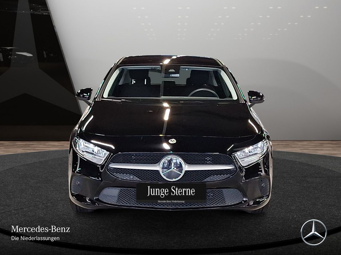 Mercedes-Benz A 200 A 200 d