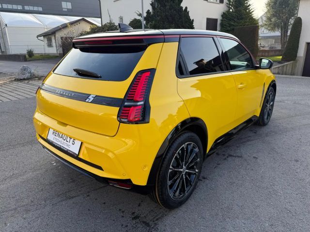 Renault 5 Comfort E-Tech Iconic R5
