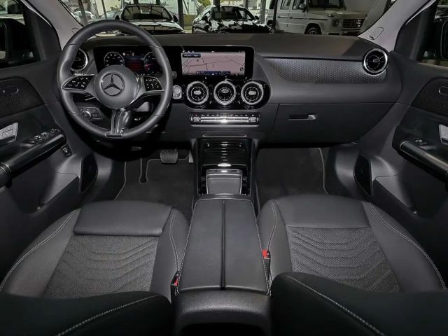 Mercedes-Benz B 200 AHK+PANO+STANDHEIZ+DISTRONIC+360°+18"+HIFI