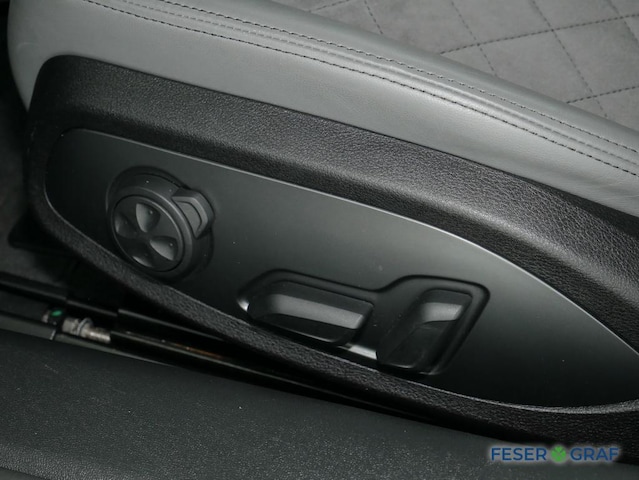 Audi TTS Coupé Quattro S-Tronic