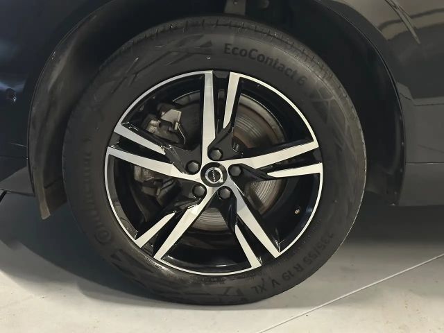 Volvo XC60 AWD R-Design