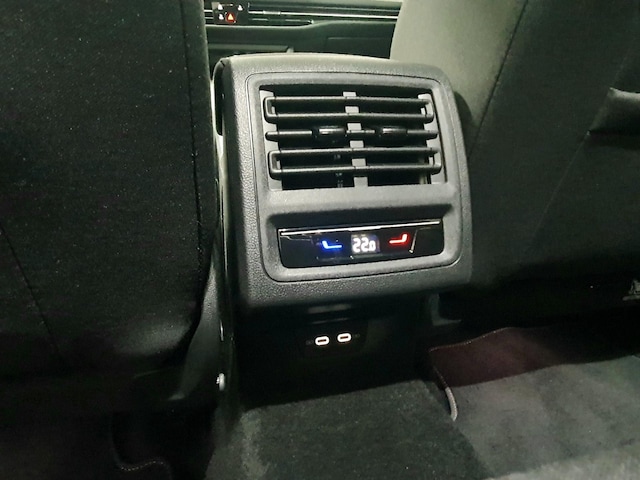 Volkswagen Golf 2.0 TDI DSG Style