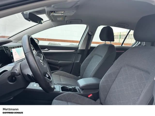 Volkswagen Golf 2.0 TDI DSG Life e-Golf