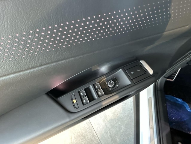 Volkswagen T-Roc 1.5 eTSI DSG IQ.Drive