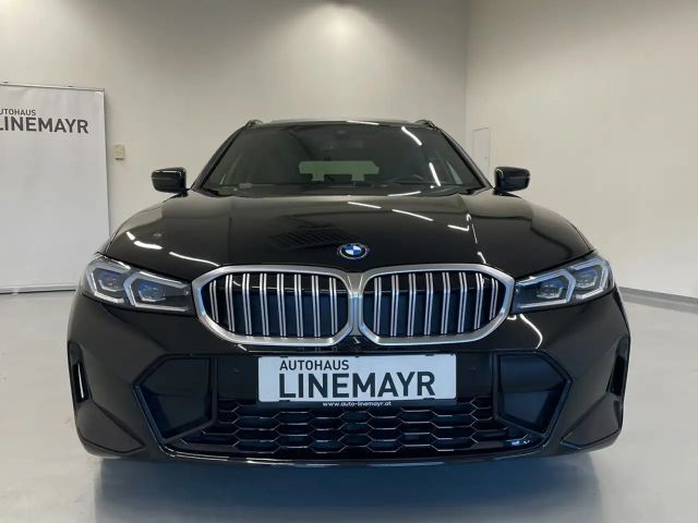 BMW 330 330e M-Sport Touring xDrive