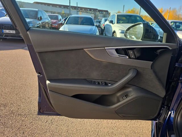 Audi RS4 Avant Competition