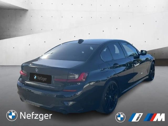 BMW 330 330d M-Sport Sedan xDrive