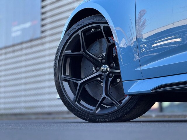 Audi A6 e-tron Avant Performance Quattro