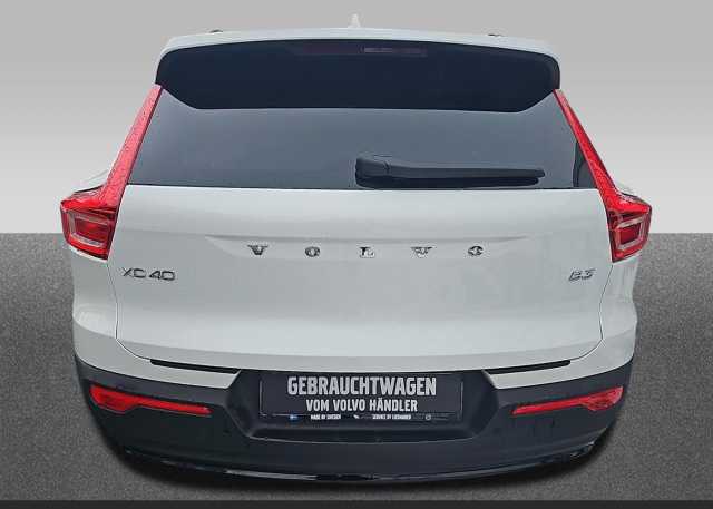 Volvo XC40 Dark Plus