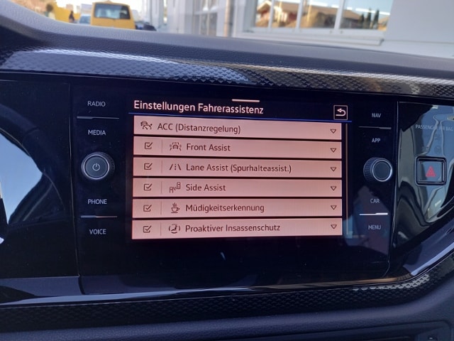 Volkswagen Polo VI ACC PDC SHZ APP-CONNECT