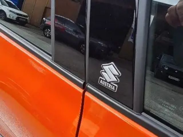 Suzuki Swift Hybrid Shine