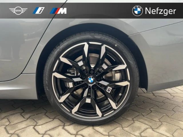 BMW 330 330d M-Sport Touring xDrive